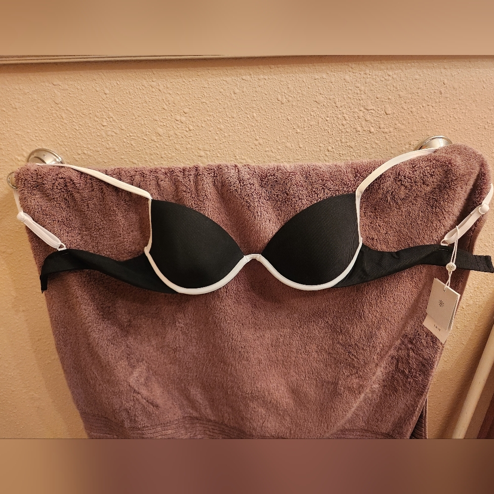 Pepper Bikini Top- NWT!!! 38AA
